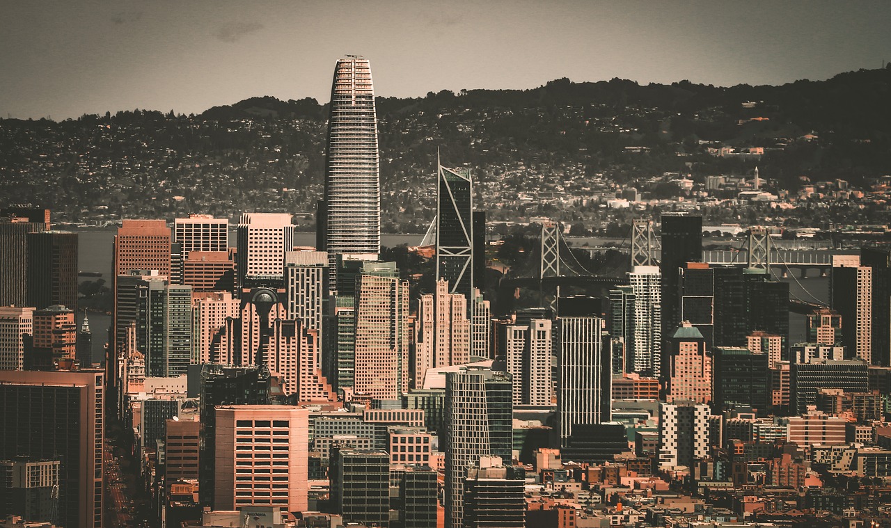 西足协官方：费尔明、托雷及杰拉德-马丁离开西班牙U21返回巴萨.